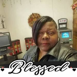 Meet your Posher, Carolyn